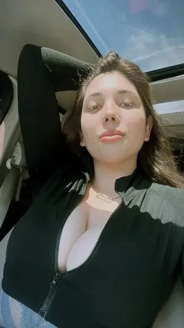 miamor lozano OnlyFans Spanish-speaking creator
