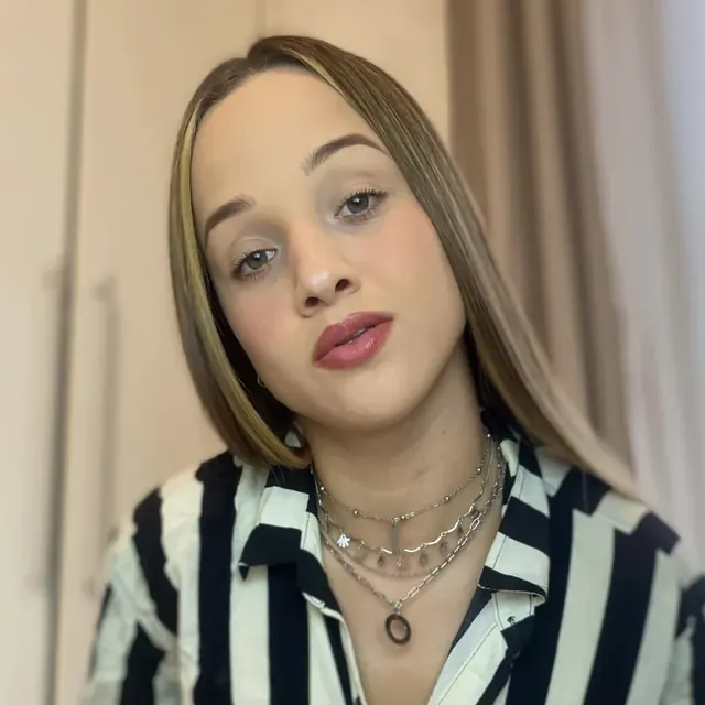 Mia White OnlyFans Blonde