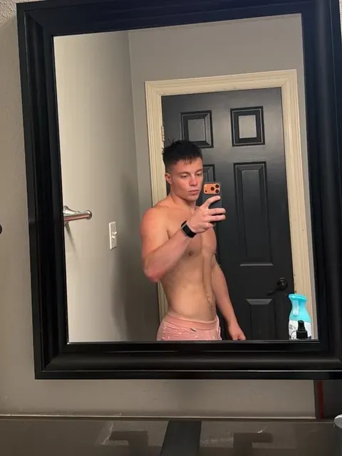 Michael OnlyFans confident male creator
