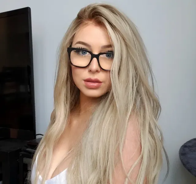 MIKAYLAH OnlyFans profile picture - Engaging creator