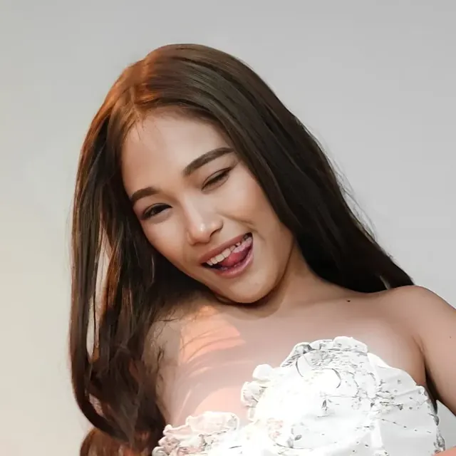 Mila Tsunami OnlyFans petite brunette
