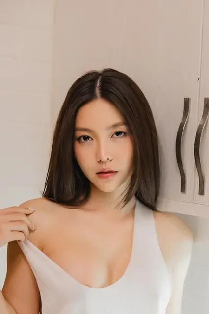 minaarr.r OnlyFans Thai creator with exclusive content