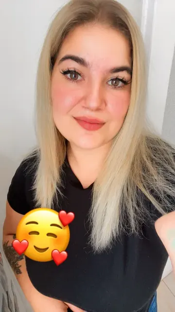 Svetlana OnlyFans foot fetish creator