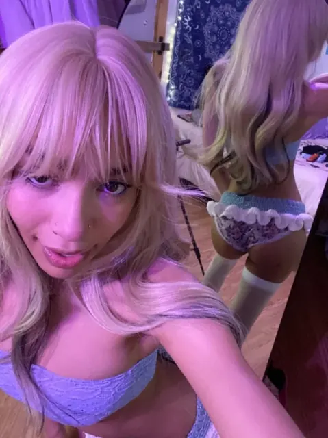 Minka OnlyFans creator with exclusive content