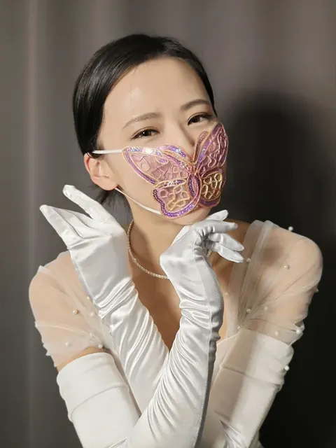 MioLovesGlove OnlyFans glove fetish creator