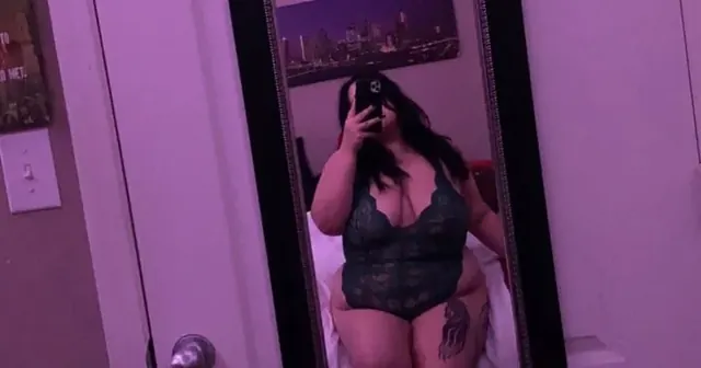 Missbustyyy OnlyFans thick Latina creator
