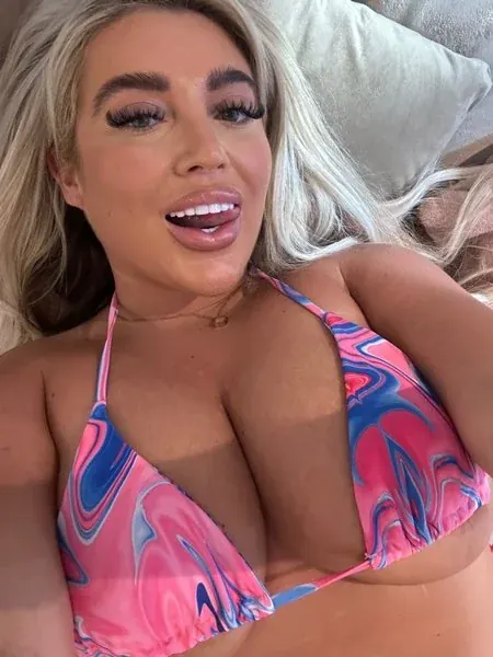 misschloeamber OnlyFans BBW creator