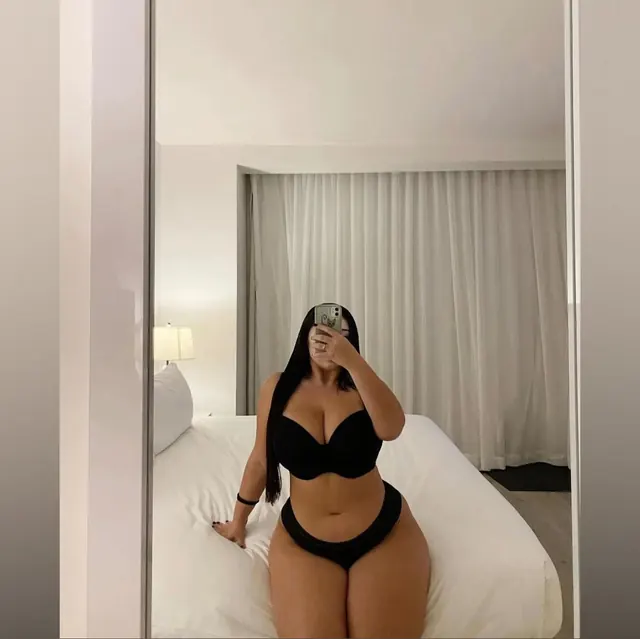 LOLA WHITE (@misslolawhite) OnlyFans exclusive creator profile photo