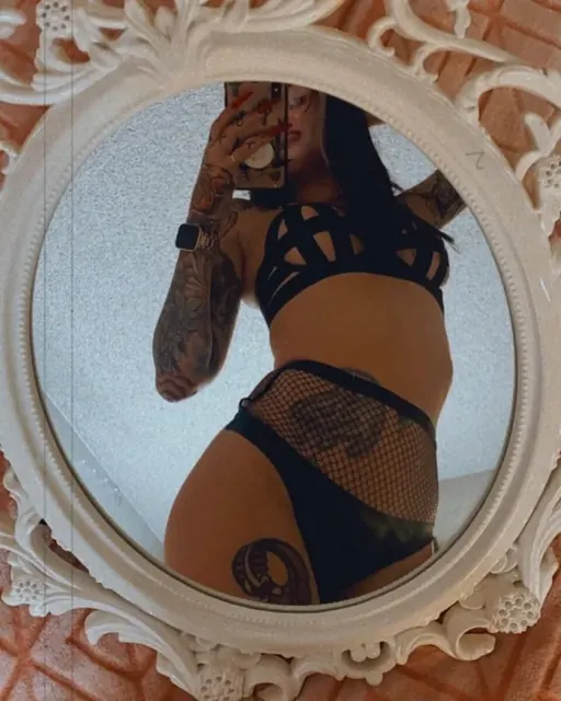 Mispots OnlyFans tattooed creator