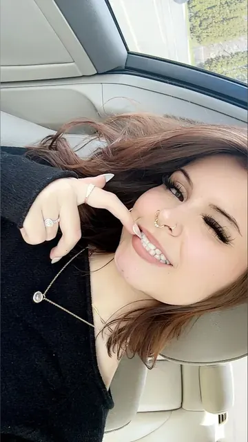 misss meow OnlyFans creator with tantalizing curves