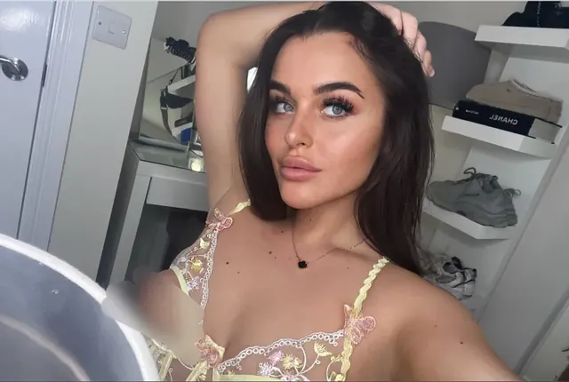 MIYA OnlyFans Exclusive Creator