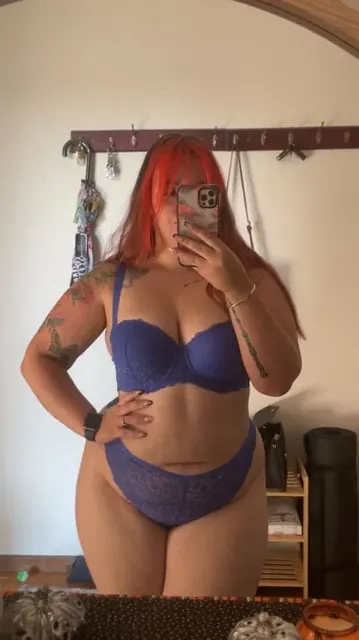 Molly Chamberlain OnlyFans Curvy Girl