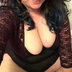 Molly Lane OnlyFans creator with engaging content
