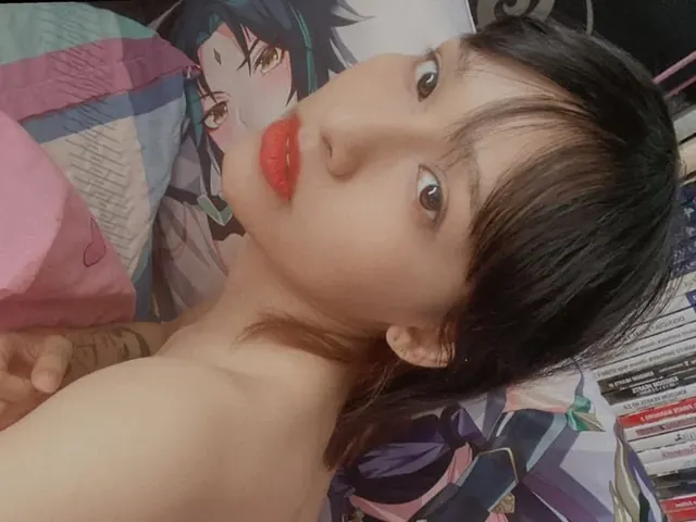 Momo Moonbunny OnlyFans cosplay and lingerie creator