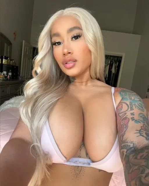 Kim on OnlyFans with exclusive content