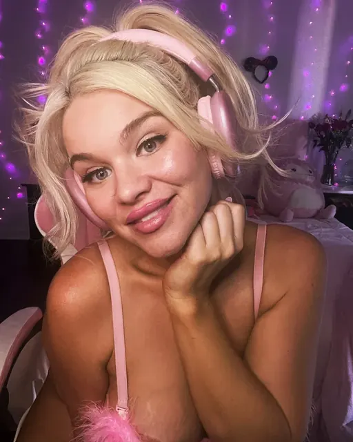 Mscaitlynbrooks OnlyFans Internet princess