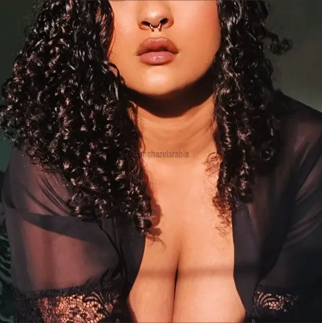 Mshazelarabia OnlyFans creator with exclusive content