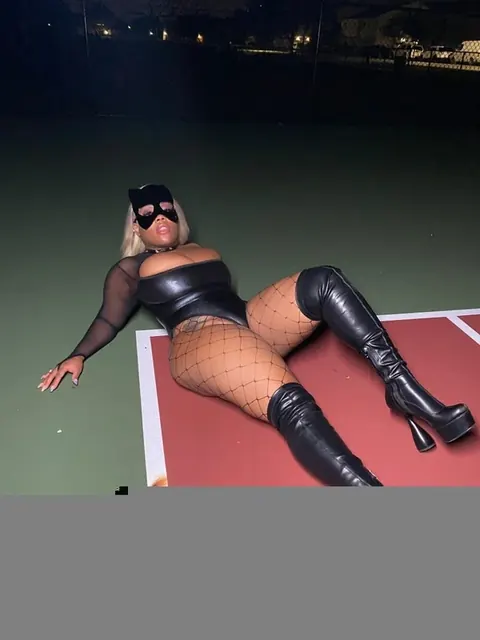 Msyummyxxx OnlyFans blonde creator