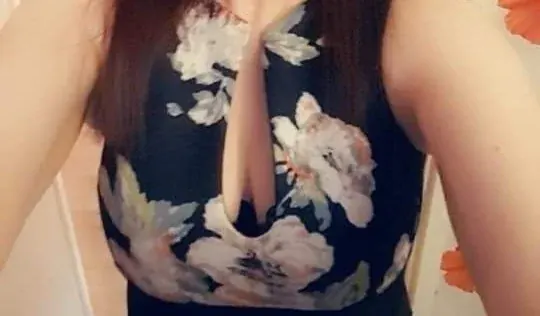 Mumbodsaresexy OnlyFans creator with captivating content