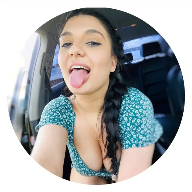 Daisy OnlyFans creator with exclusive content