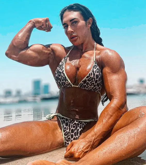 nancee123 OnlyFans profile showcasing muscle