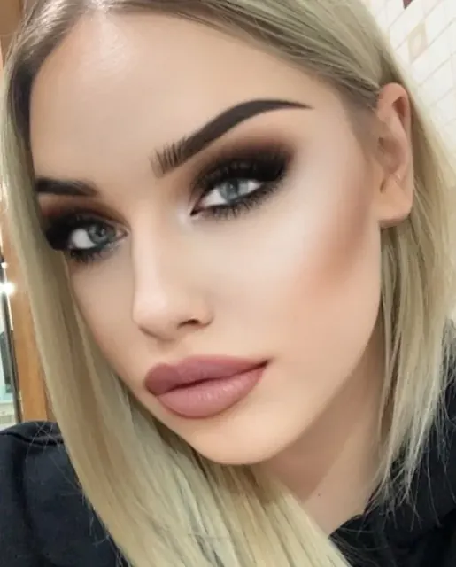 Nastya Flamingo OnlyFans Glamorous Creator