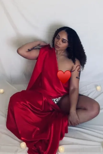 Playtimebeauty OnlyFans creator with curly hair