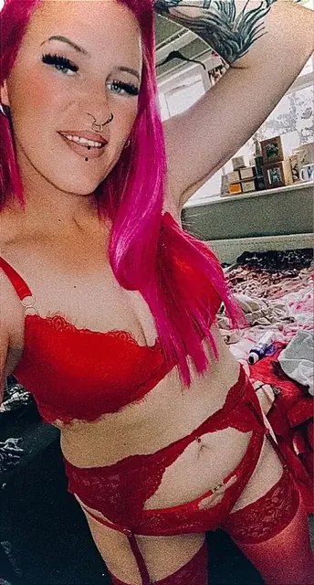 Naughtyx OnlyFans creator with exclusive content