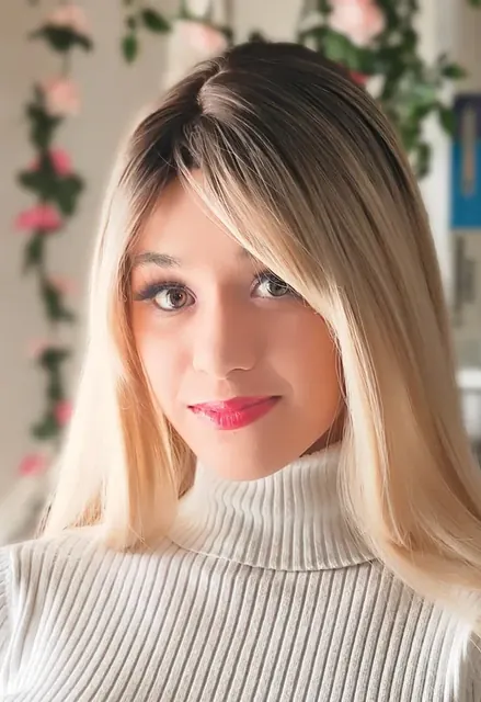 Audra OnlyFans blonde creator