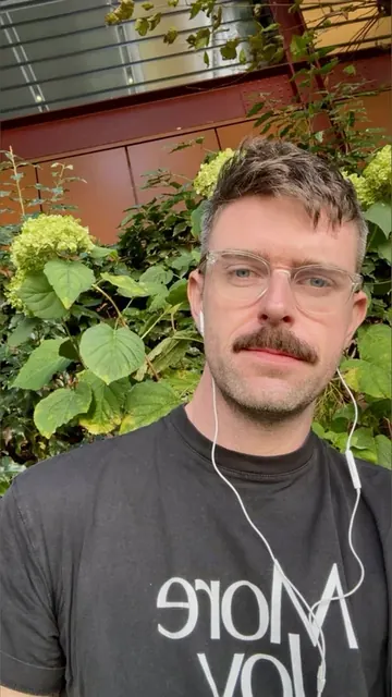 Nicemoustache OnlyFans male creator