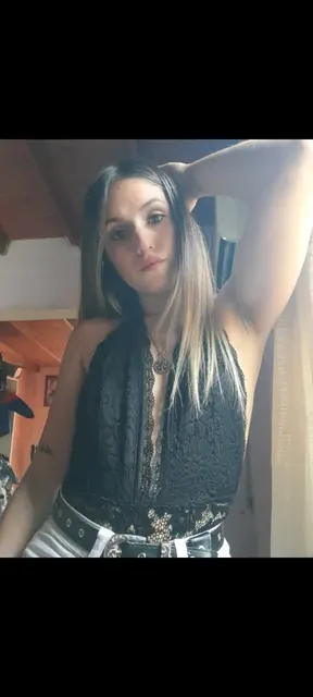 Nikii Mor OnlyFans Aries creator profile