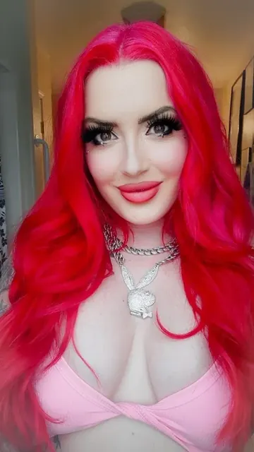 Nikkiice OnlyFans Curvy Creator