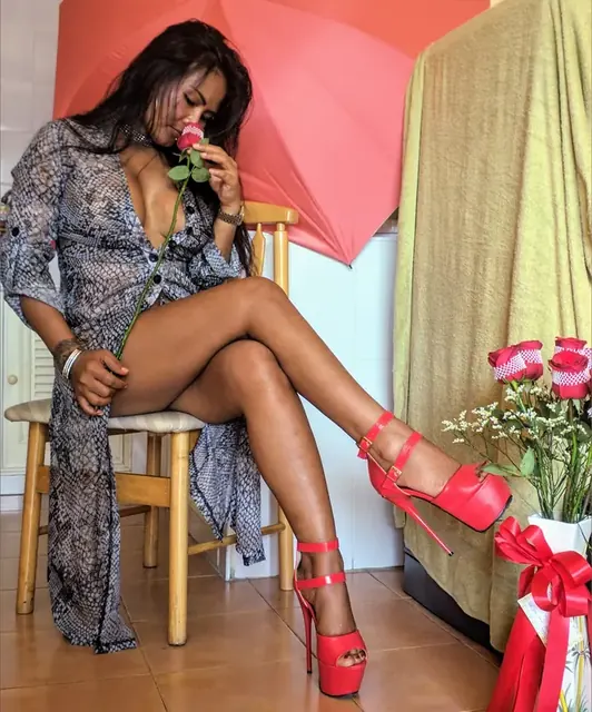 Noilovesit OnlyFans Thai model with exciting content