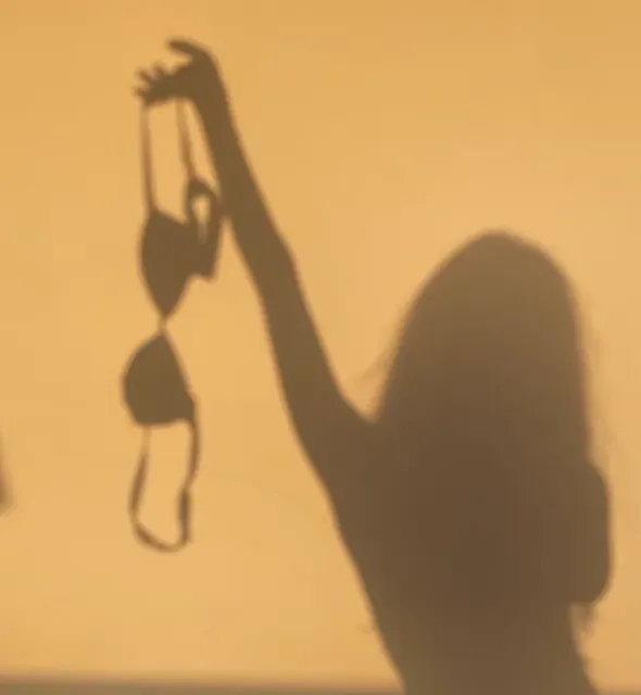 Daisy OnlyFans creator with dark aesthetic