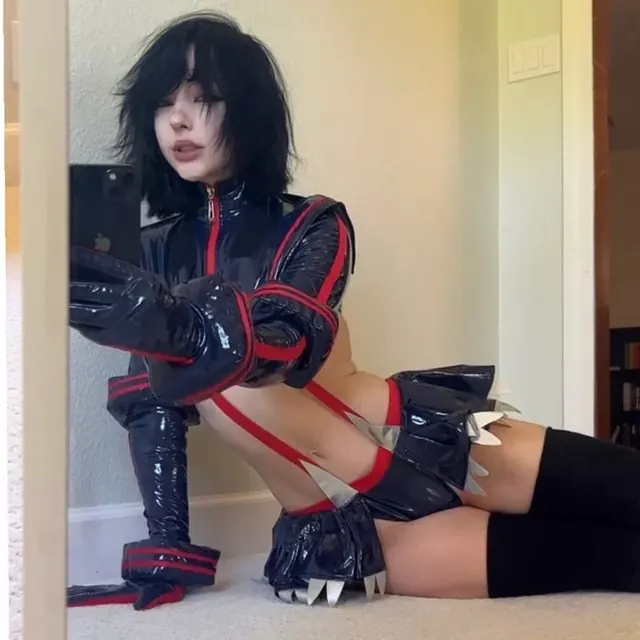 Notdatsrs OnlyFans lewd content creator