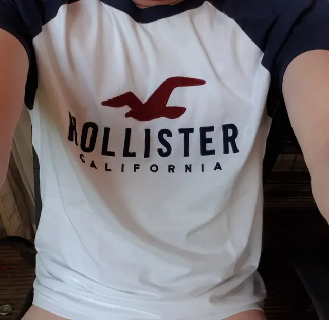 Nottsnaturist OnlyFans creator sharing unique nudist content.