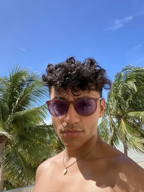 Nudepapi OnlyFans creator with black hair
