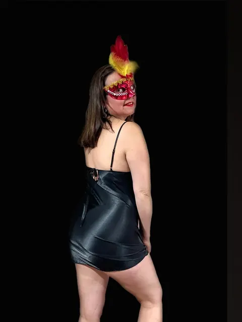Nuri OnlyFans lingerie enthusiast