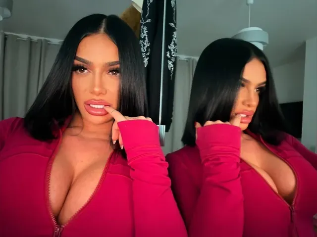 Rx OnlyFans creator with exclusive content