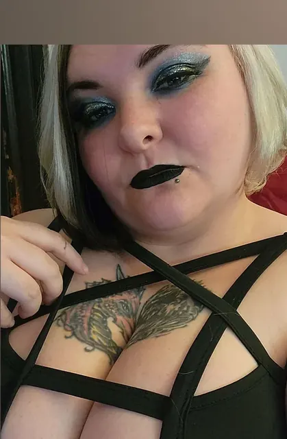 Nykira OnlyFans gamer girl