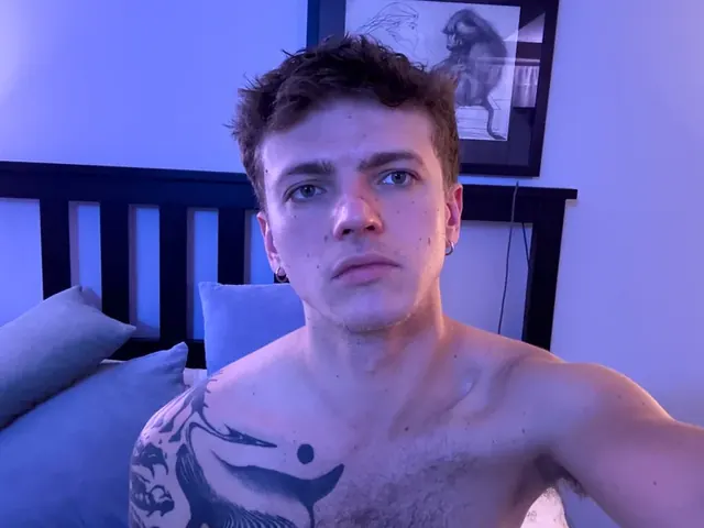 Oleh OnlyFans creator with naked body images