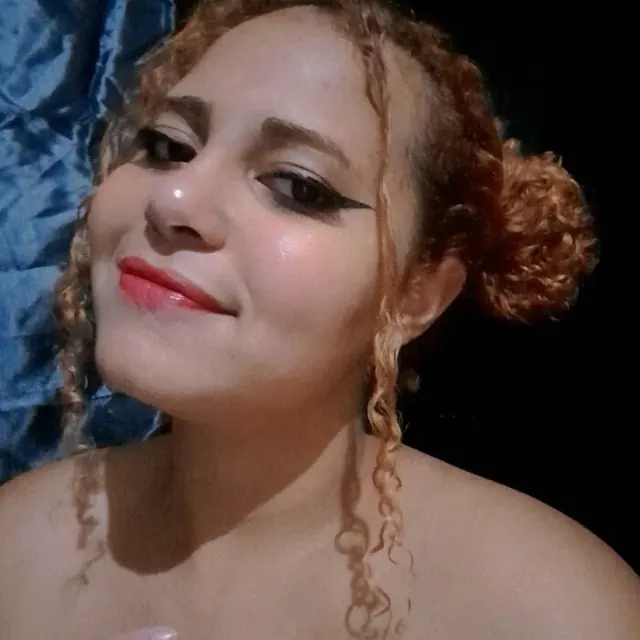 bibs OnlyFans chubby Brazilian creator