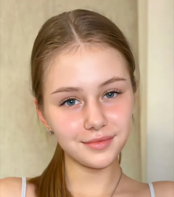 Small Olivia (@olivka_cute) OnlyFans exclusive creator profile photo