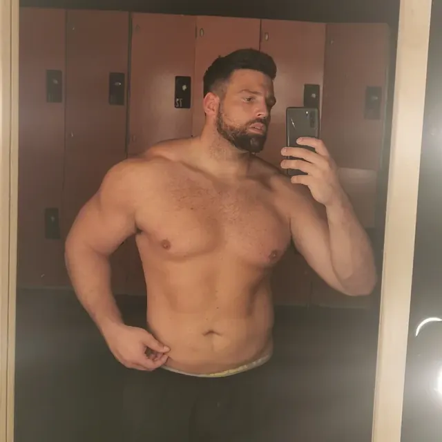 ɪᴛ' ʏᴏᴜʀ ʙᴏʏ ᴏʟʟɪᴇ ᴍᴏᴏʀᴇ OnlyFans Olympic athlete