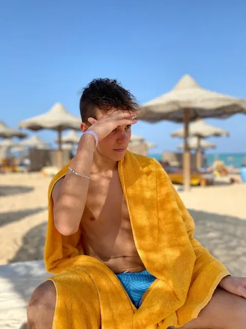 OnlyCedric OnlyFans Slim Brunette Creator