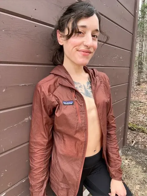 Rachel Olivia OnlyFans outdoorsy creator