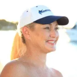 Ozzy Suzy OnlyFans creator with stunning curves