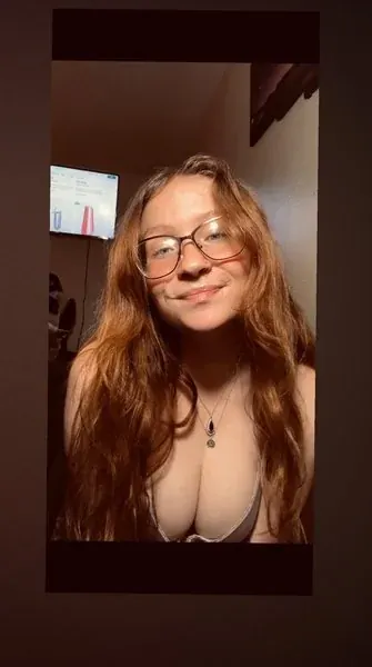 penelope-skies OnlyFans big booty creator
