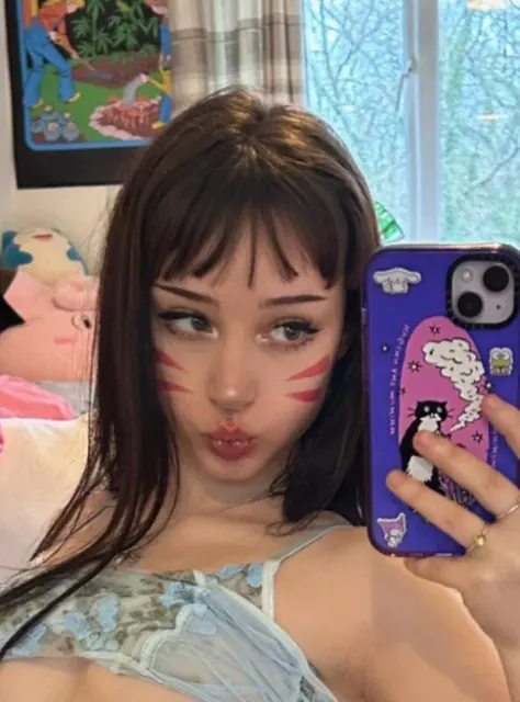 Little Hunni OnlyFans petite cosplayer