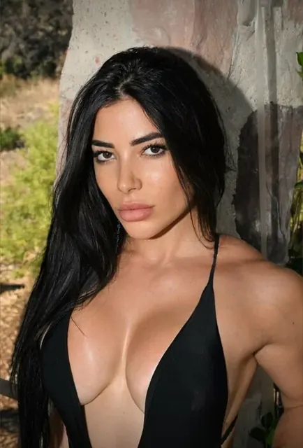 Pie L OnlyFans Brazilian hottie